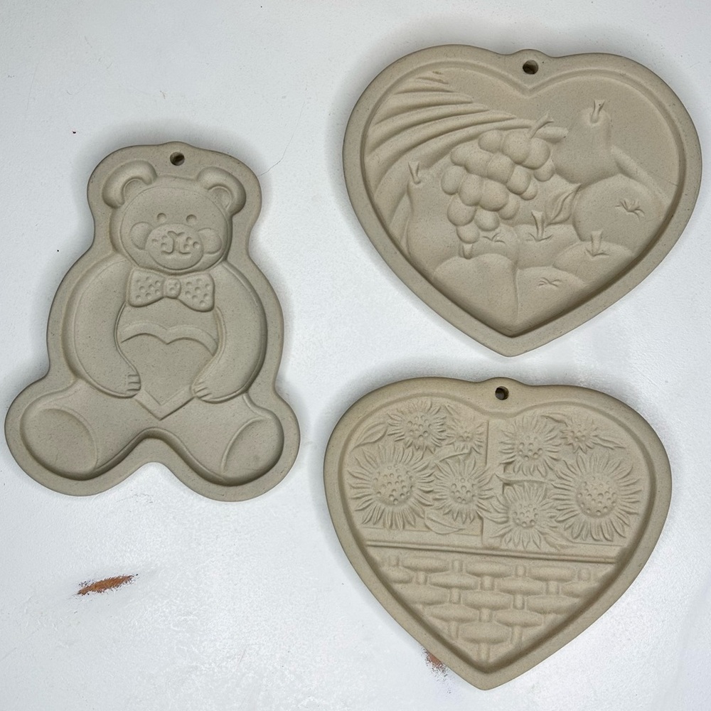Pampered Chef 90s Stoneware cookie molds teddy, sunflowers, fruit bowl